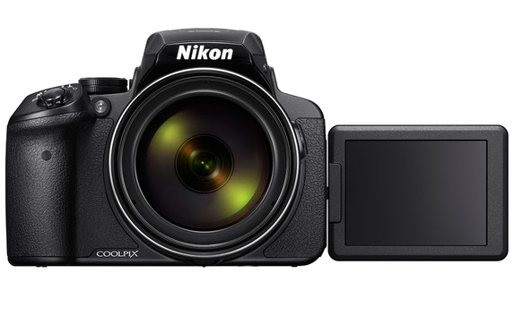 Nikon Coolpix P900: Bridgekamera mit 83x-Weltrekord-Zoom | News