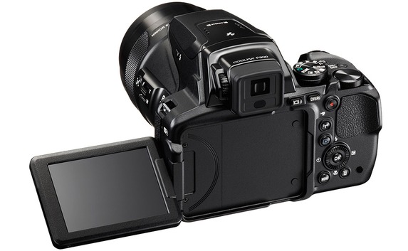 Nikon Coolpix P900: Bridgekamera mit 83x-Weltrekord-Zoom | News