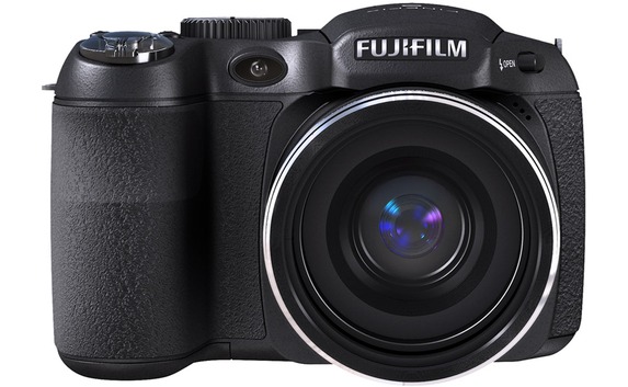 FinePix S1600