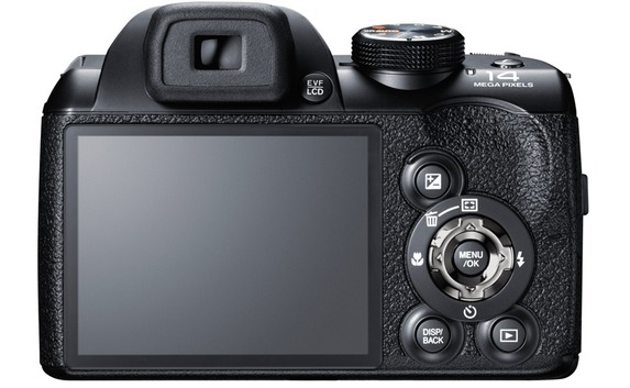 FinePix S4200