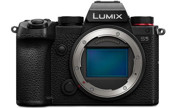 Lumix DC-S5