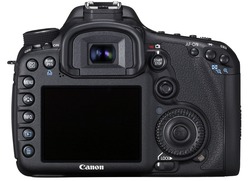 EOS 7D