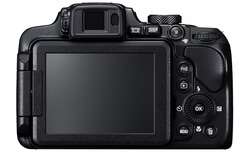 Coolpix B700